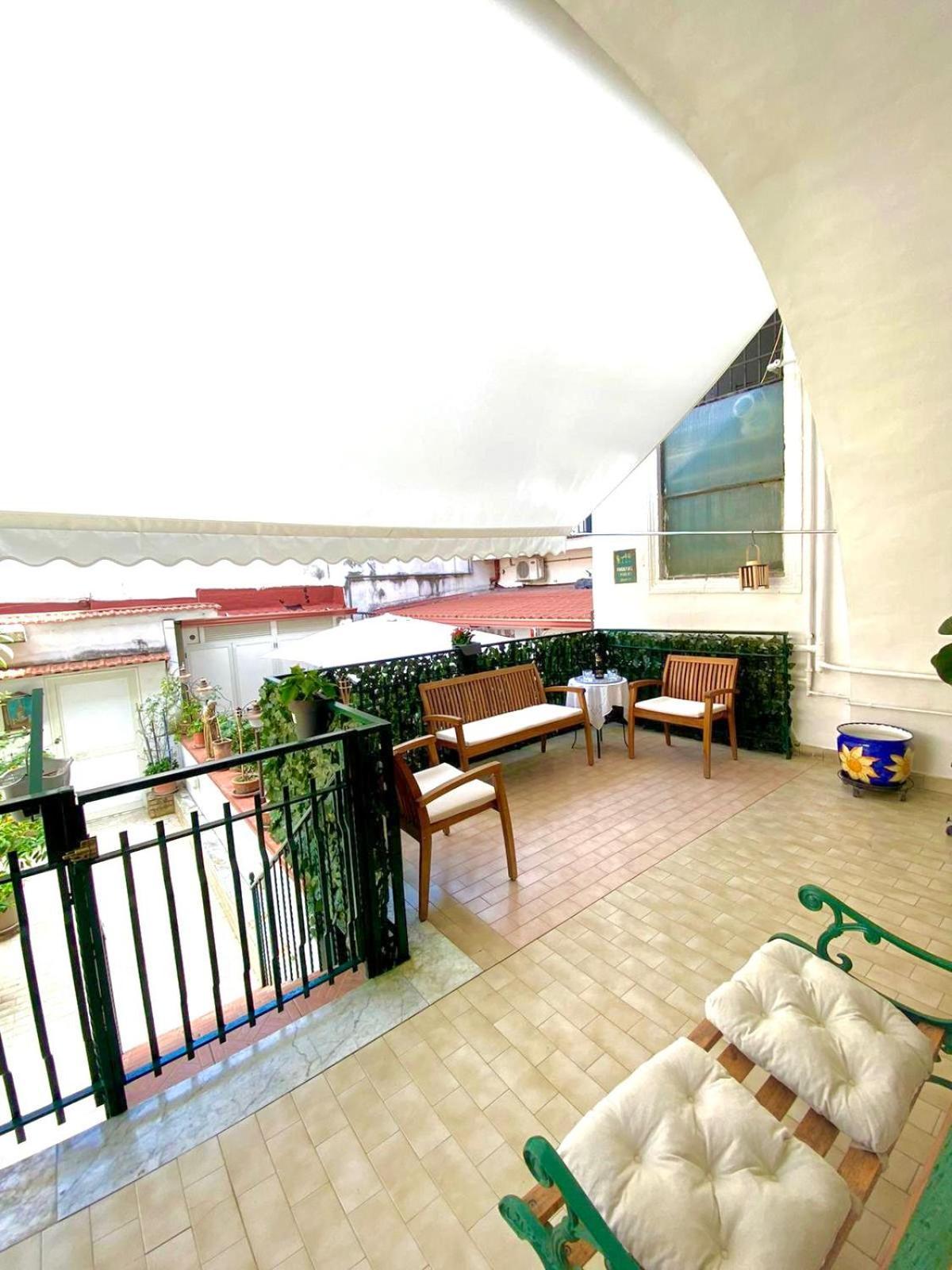 Castellano Apartment Неаполь Экстерьер фото