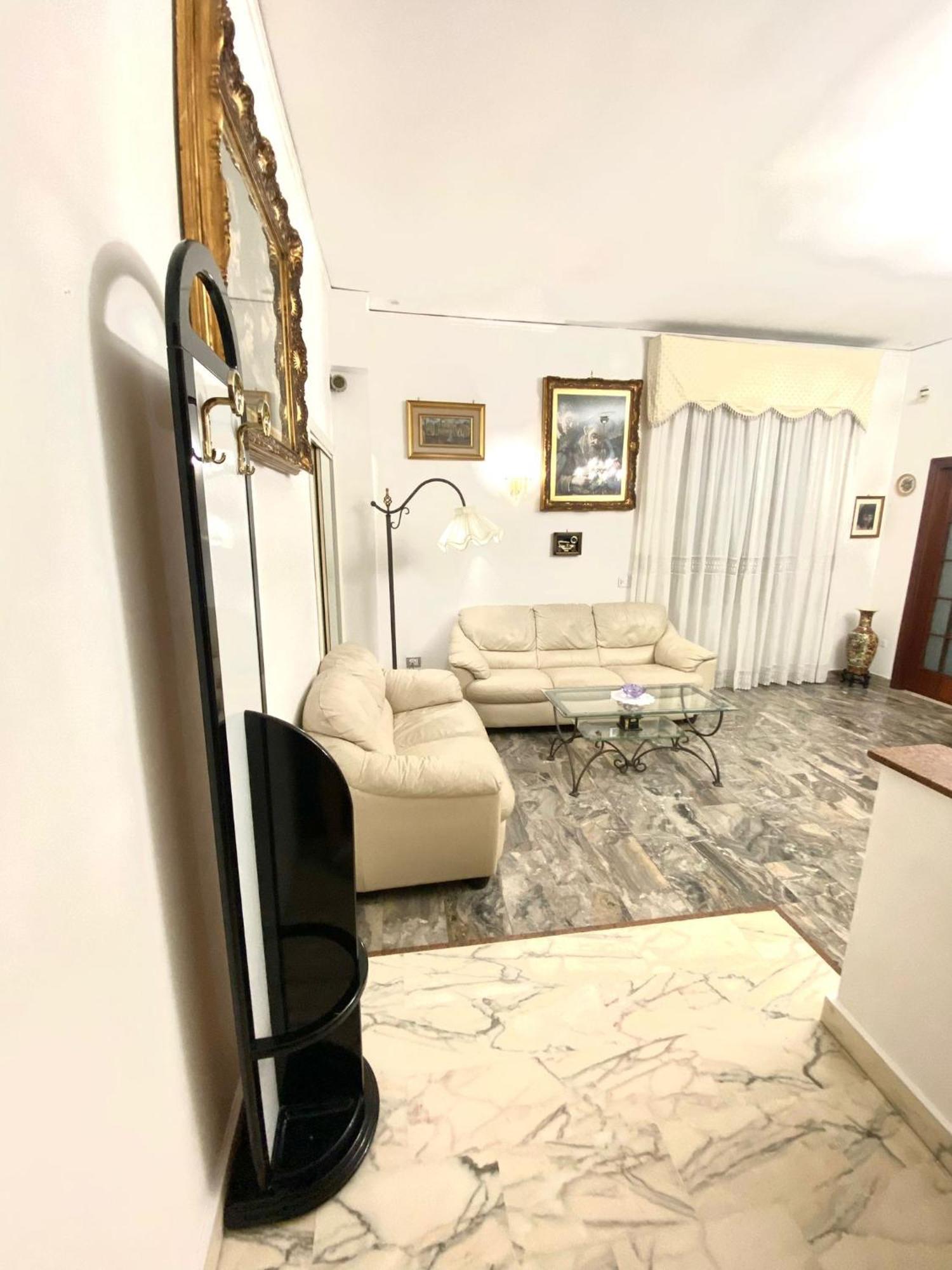 Castellano Apartment Неаполь Экстерьер фото