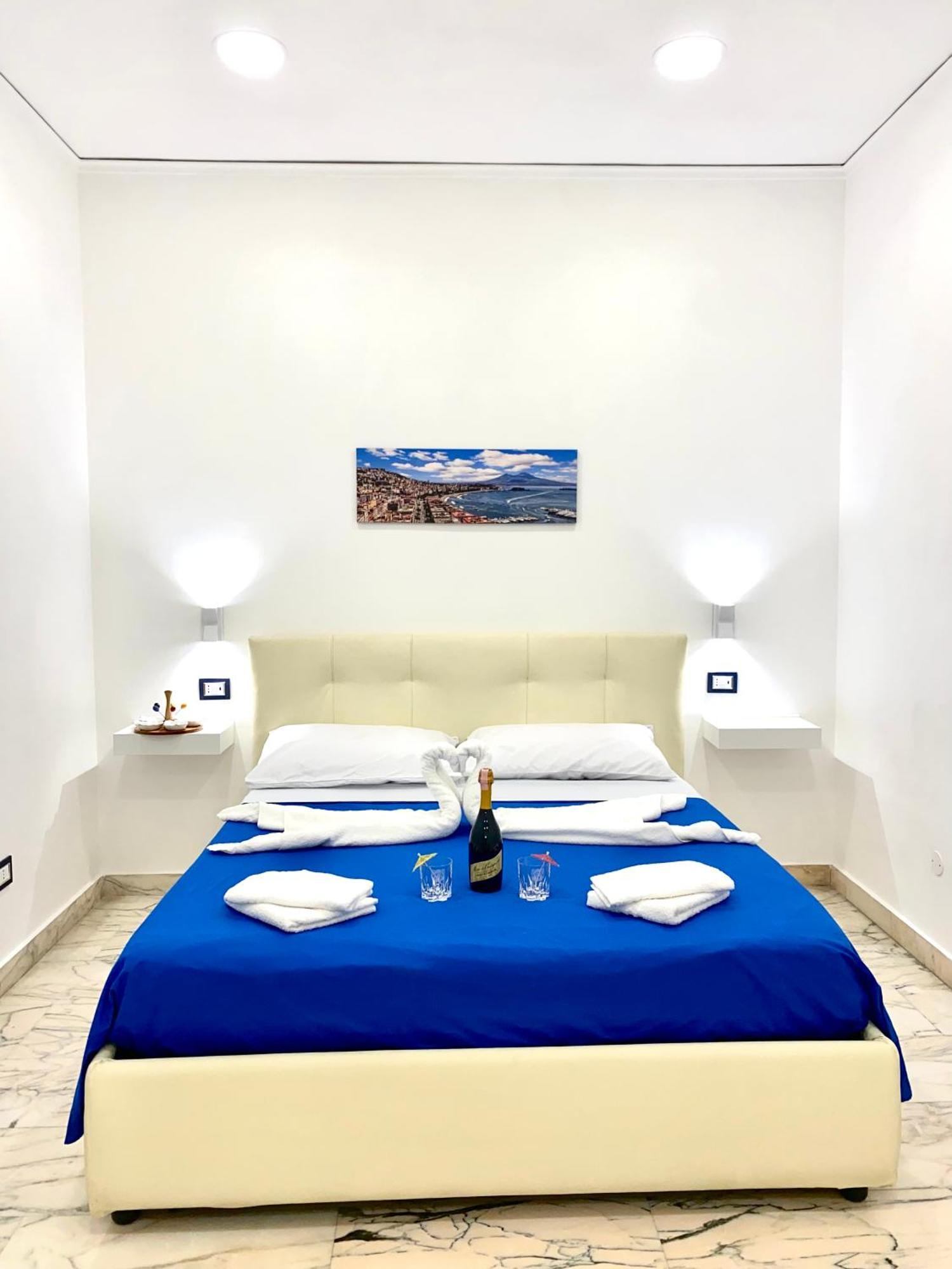 Castellano Apartment Неаполь Экстерьер фото